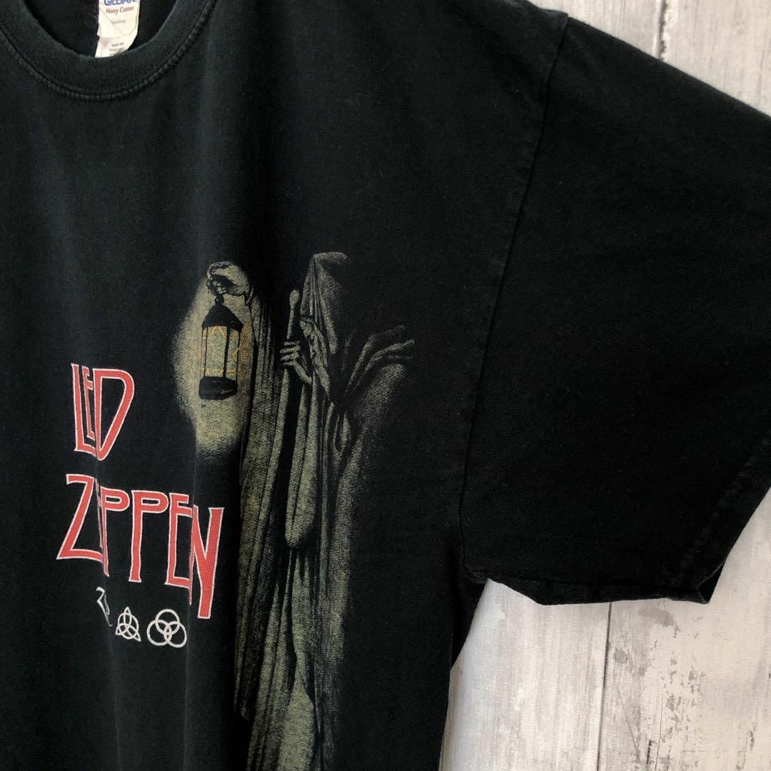 MUSIC TEE(ミュージックティー)のレッドツェッペリン　サイズＸＬ　黒ブラック半袖Ｔシャツ　人気デザイン　メンズ古着 メンズのトップス(Tシャツ/カットソー(半袖/袖なし))の商品写真