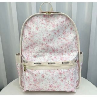 レスポートサック(LeSportsac)のレスポートサック　花柄　リュック(リュック/バックパック)