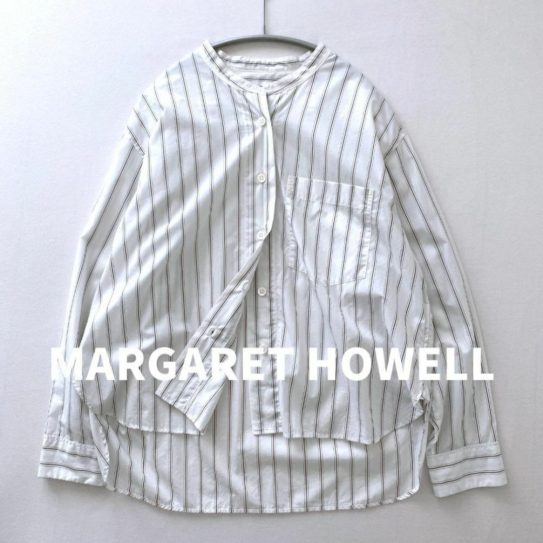 MARGARET HOWELL(マーガレットハウエル)のマーガレットハウエル　バンドカラーストライプシャツ　長袖　ホワイト　ブラウン　S レディースのトップス(シャツ/ブラウス(長袖/七分))の商品写真