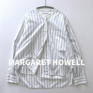 マーガレットハウエル(MARGARET HOWELL)のマーガレットハウエル　バンドカラーストライプシャツ　長袖　ホワイト　ブラウン　S(シャツ/ブラウス(長袖/七分))