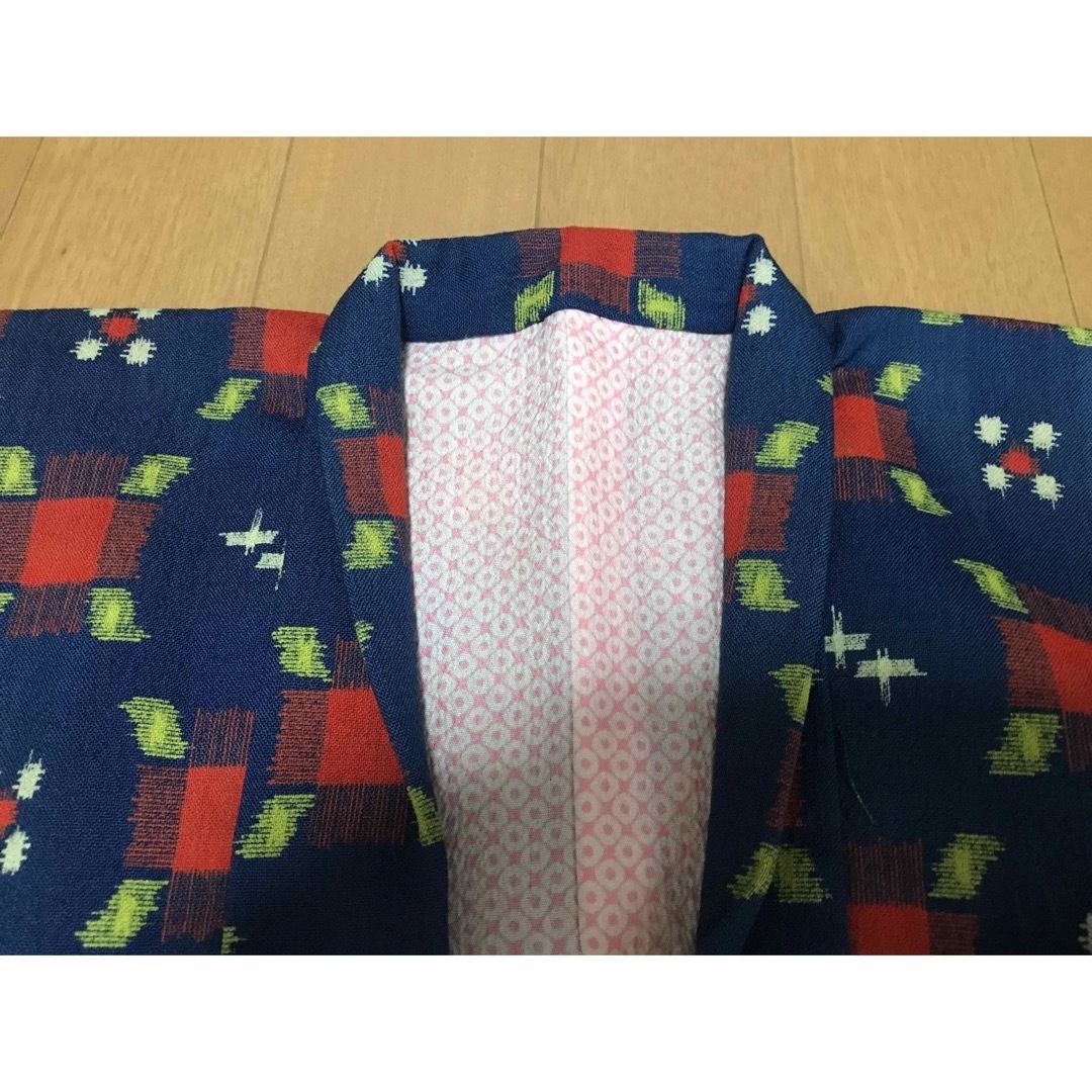 羽織付き着物　毛100%    子ども用　丈110㎝ キッズ/ベビー/マタニティのキッズ服女の子用(90cm~)(和服/着物)の商品写真