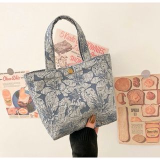 【新入荷❤️】ミニ トートバッグ 花柄 手提げ 韓国 ランチ エコバッグ 大容量(トートバッグ)