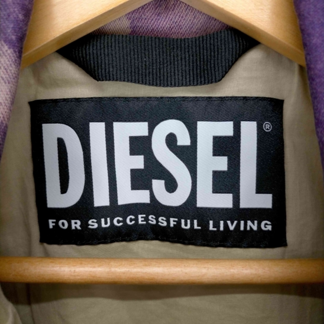 DIESEL(ディーゼル)のDIESEL(ディーゼル) オールオーバープリント ロゴ ジャケット レディース レディースのジャケット/アウター(ブルゾン)の商品写真