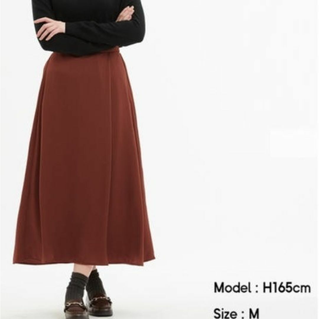GU(ジーユー)の【GU / ジーユー】XSサイズ サテン スカート 匿名 レディースのスカート(ロングスカート)の商品写真