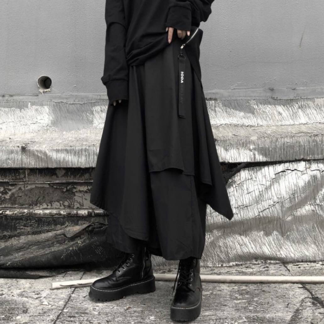 袴パンツ　病みかわ　サルエル　ガウチョ　ワイド　レイヤード　パンツ　スカート　黒 レディースのパンツ(カジュアルパンツ)の商品写真