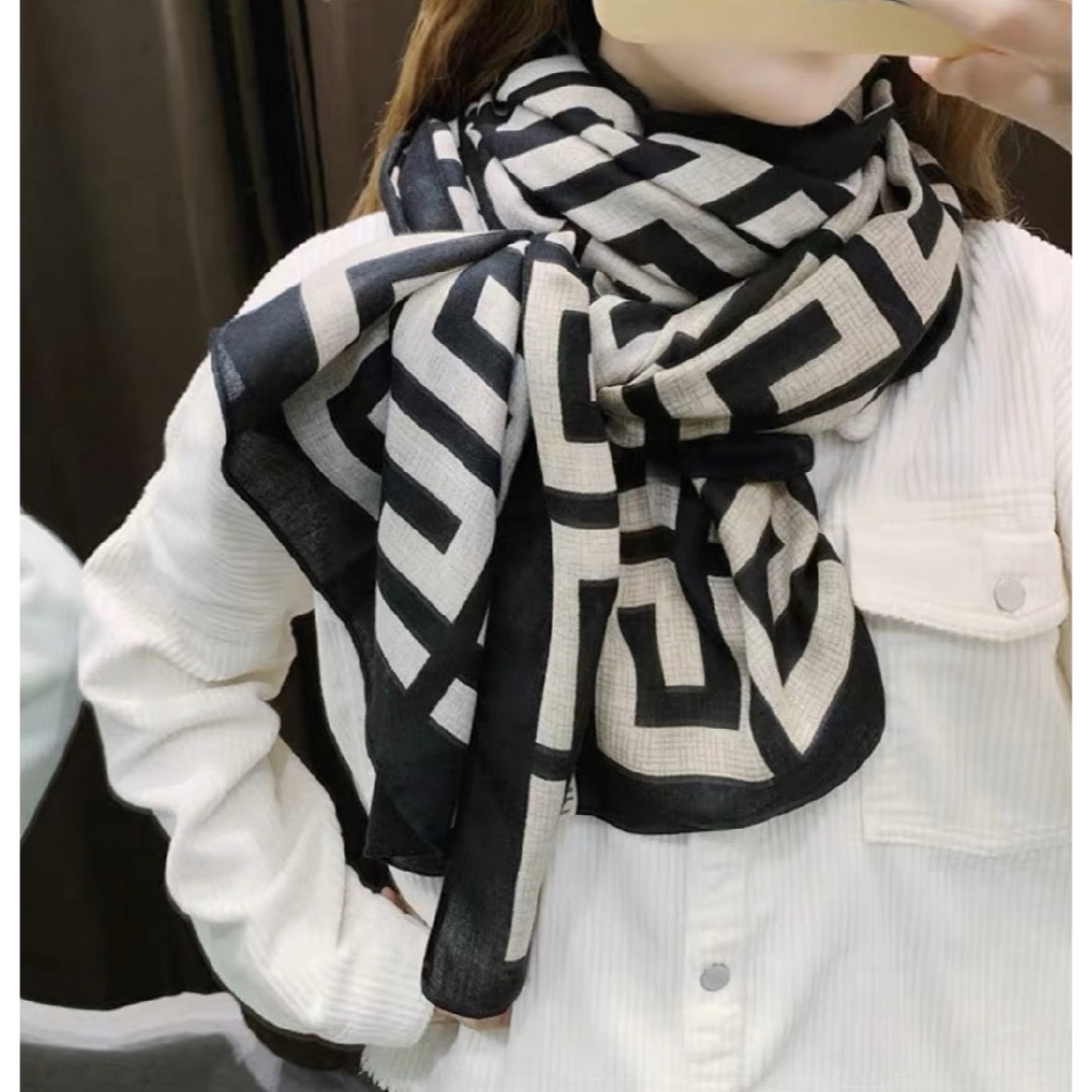 ショール 大判 ストール 紫外線対策 冷房対策 プレゼント ギフト 母の日 レディースのファッション小物(マフラー/ショール)の商品写真