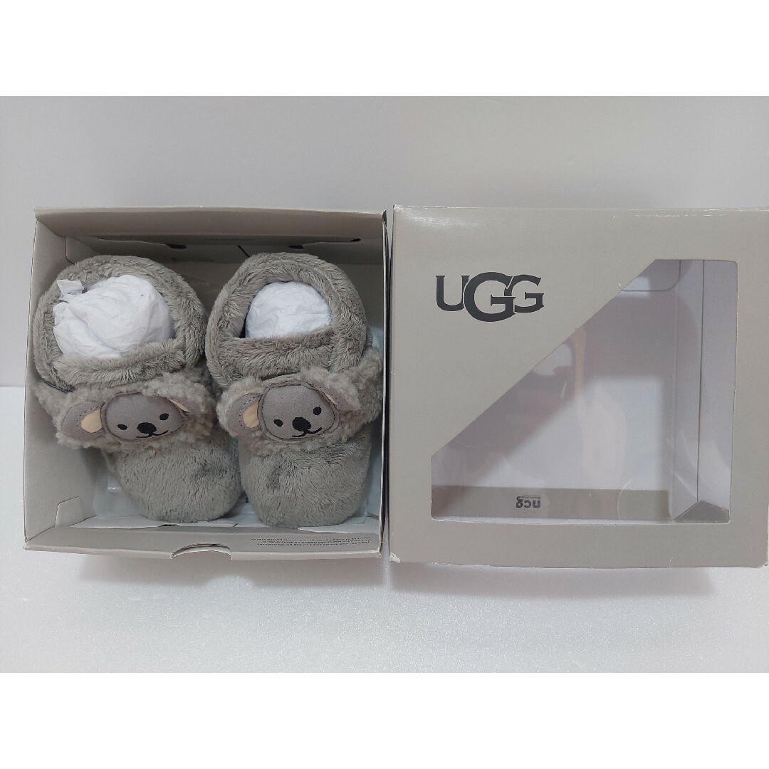 UGG(アグ)のUGG コアラ　モコモコ　グレー　シューズ　靴　M　12～18m　12.5㎝ キッズ/ベビー/マタニティのベビー靴/シューズ(~14cm)(ブーツ)の商品写真