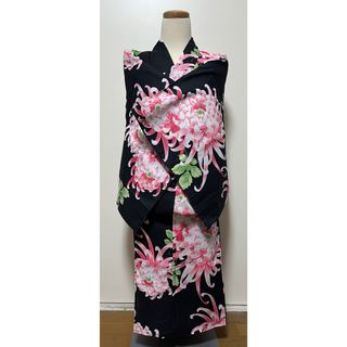 新品.定価29000円.呉服屋購入】 浴衣　ゆかた 華やかな菊柄　綿 洗濯可(浴衣)