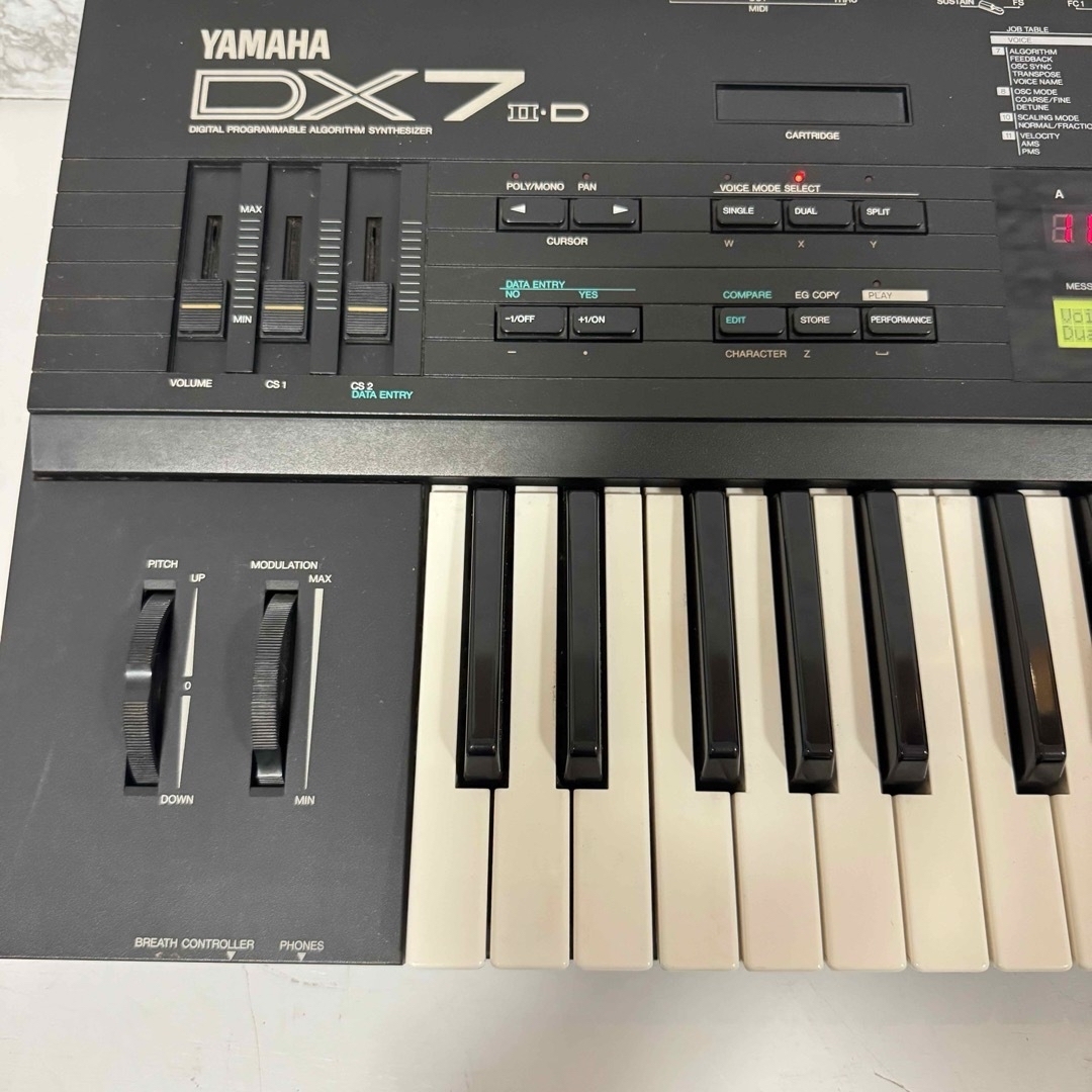 YAMAHA ヤマハ　シンセサイザー　DX7II-D DX7ⅡD  DX7 2D 楽器の鍵盤楽器(キーボード/シンセサイザー)の商品写真