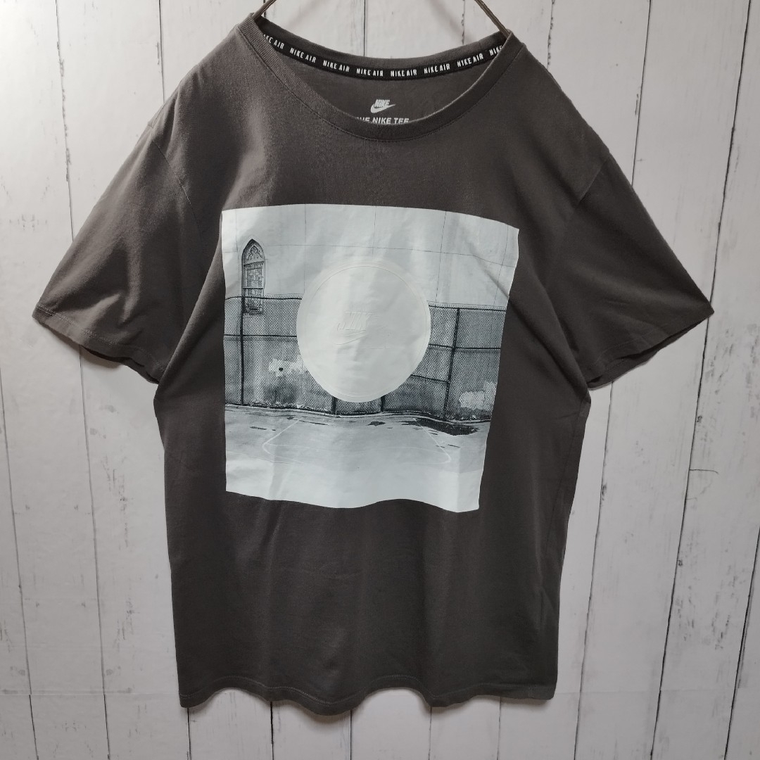 NIKE(ナイキ)の【NIKE】Square Graphic Print Tee メンズのトップス(Tシャツ/カットソー(半袖/袖なし))の商品写真