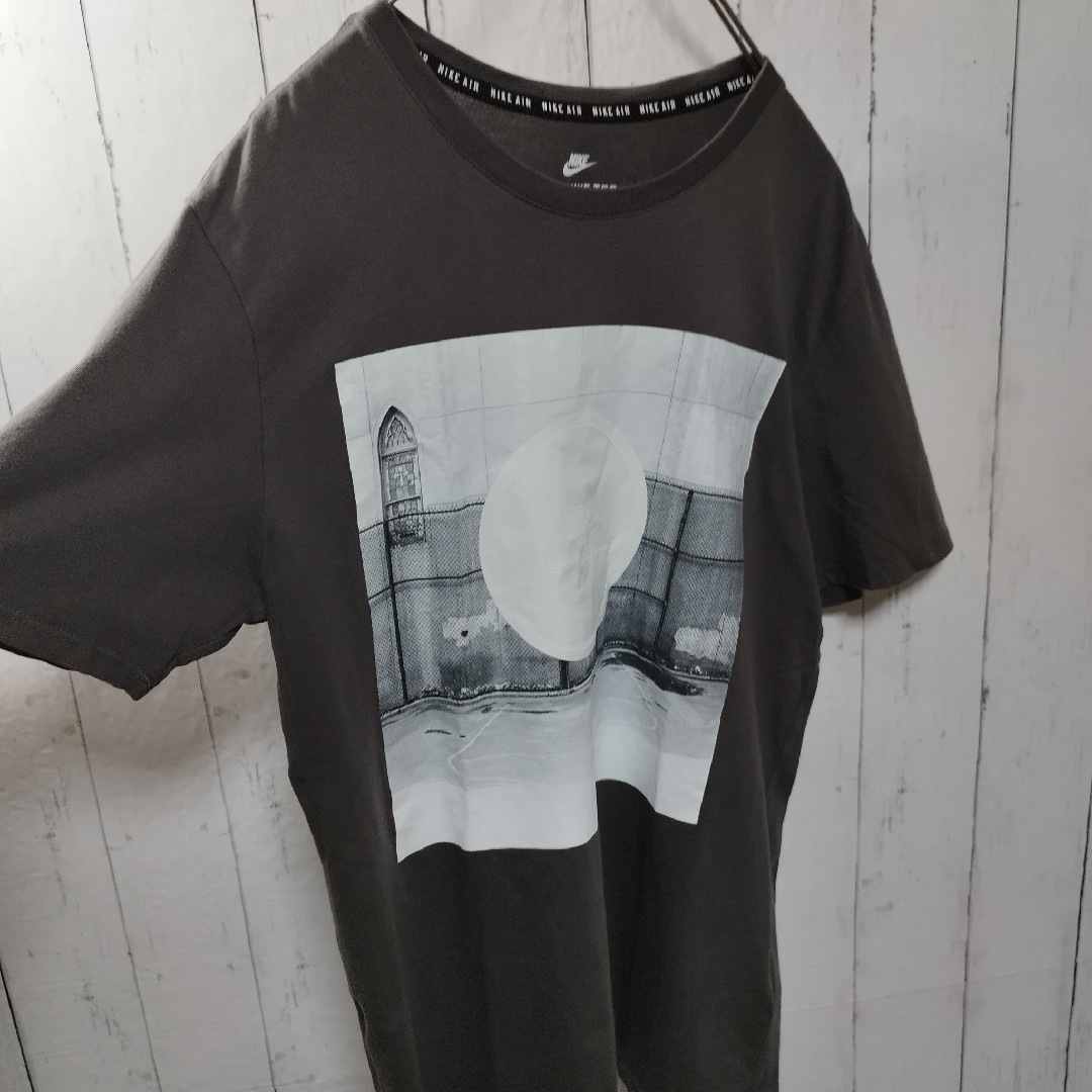 NIKE(ナイキ)の【NIKE】Square Graphic Print Tee メンズのトップス(Tシャツ/カットソー(半袖/袖なし))の商品写真
