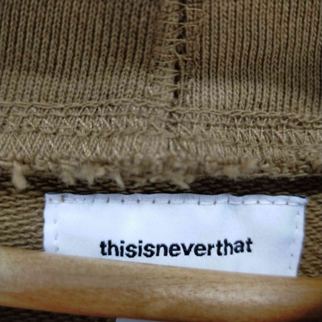 thisisneverthat(ディスイズネバーザット)のTHIS IS NEVER THAT(ディスイズネバーザット) メンズ トップス メンズのトップス(パーカー)の商品写真