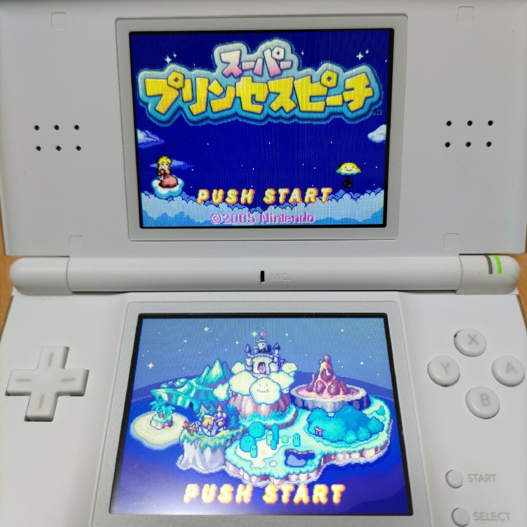 ニンテンドーDS(ニンテンドーDS)のスーパープリンセスピーチ DS エンタメ/ホビーのゲームソフト/ゲーム機本体(携帯用ゲームソフト)の商品写真