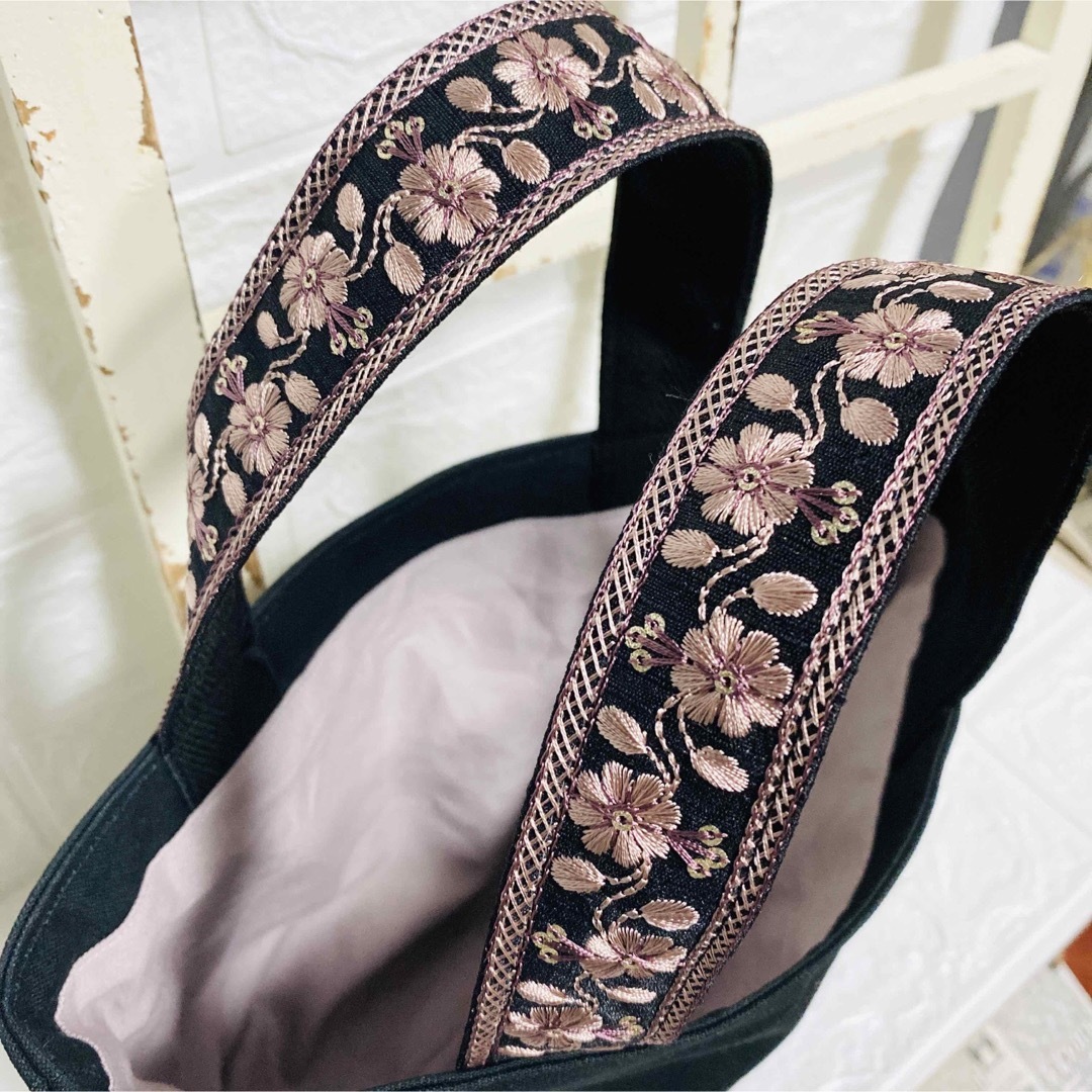 NEW★インド刺繍リボン　トートバッグ　ハンドバッグ　ハンドメイド　帆布 ハンドメイドのファッション小物(バッグ)の商品写真