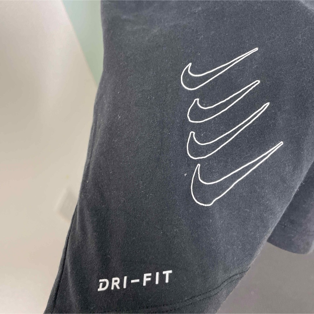 NIKE(ナイキ)のNIKE ナイキ　Tシャツ　半袖　S  メンズのトップス(Tシャツ/カットソー(半袖/袖なし))の商品写真