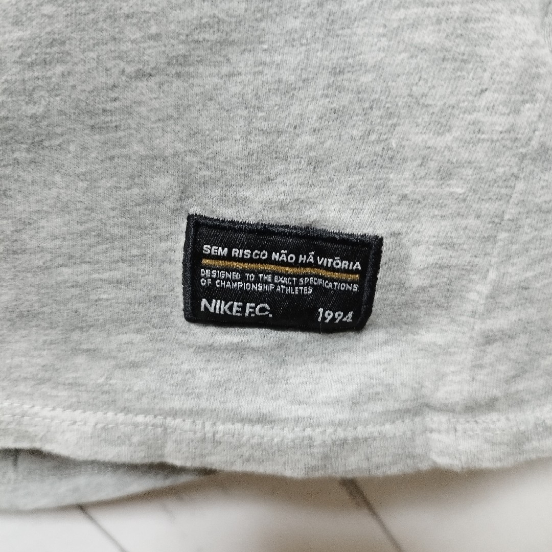 NIKE(ナイキ)の【NIKE】NIKE F.C. Box Print Tee メンズのトップス(Tシャツ/カットソー(半袖/袖なし))の商品写真