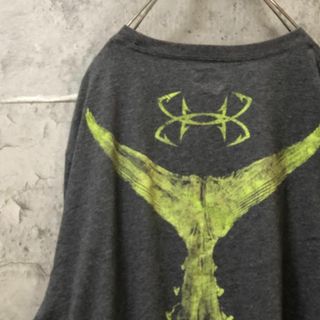 UNDER ARMOUR - UNDER ARMOUR クジラ 尾 バックプリント Tシャツ