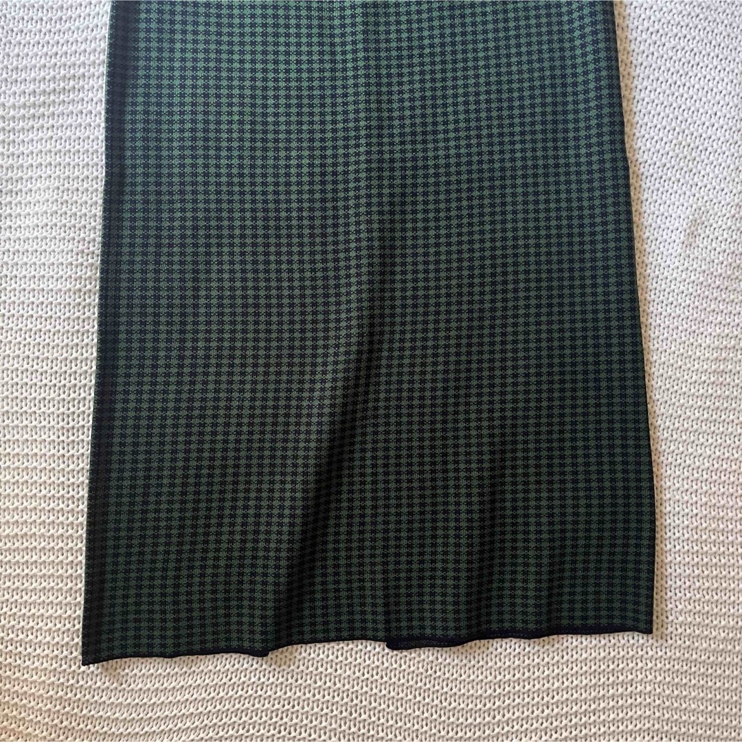 GU(ジーユー)のGU チェックタイトスカート レディースのスカート(ロングスカート)の商品写真