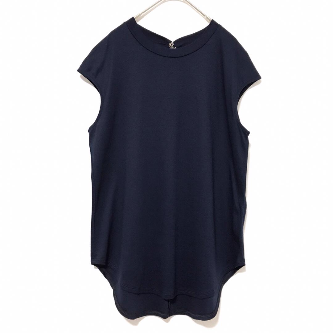 Noble(ノーブル)のNOBLE 亜耶バネッサさん監修 SLEEVELESS LONG Tシャツ レディースのトップス(カットソー(半袖/袖なし))の商品写真