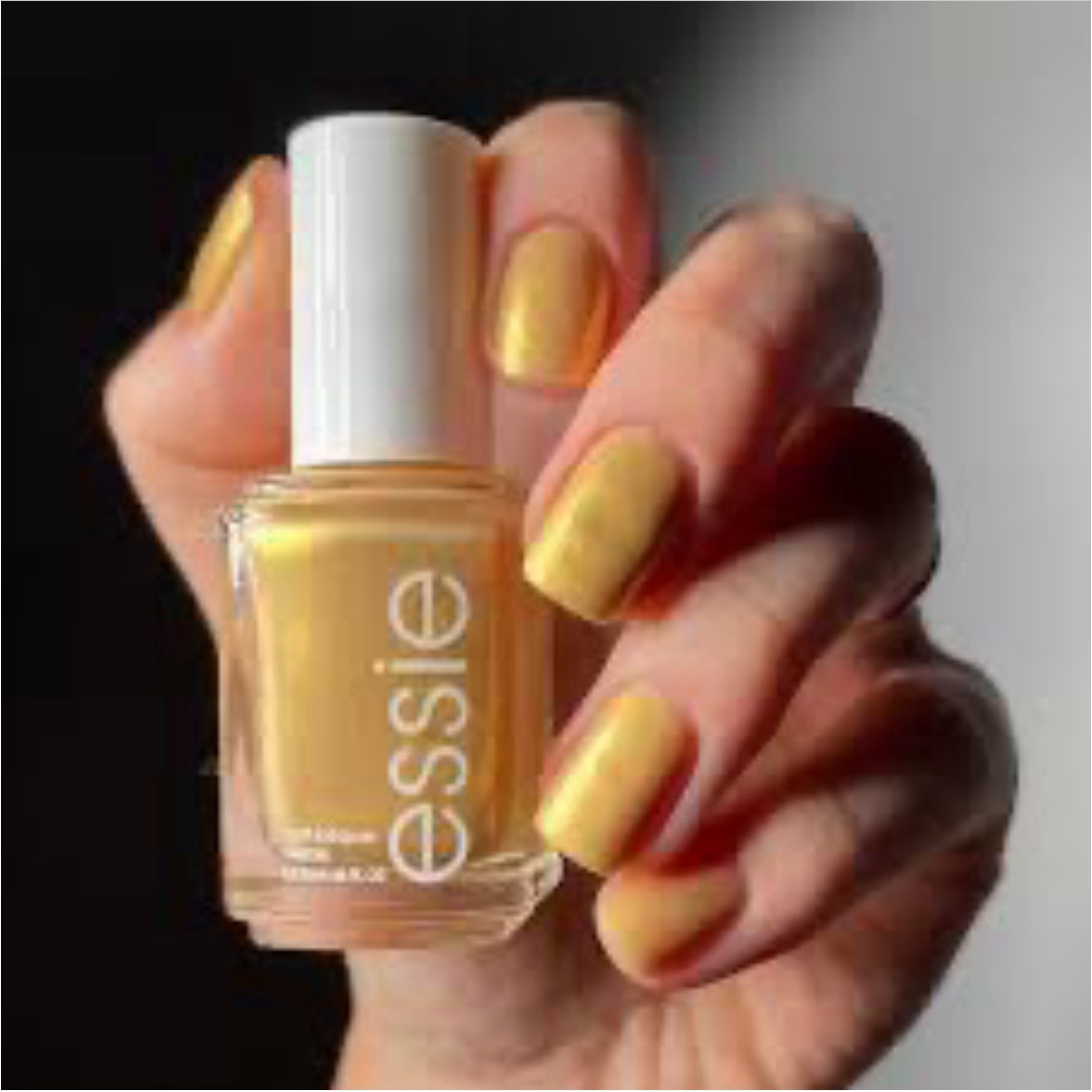 Essie(エッシー)の【essie】　ネイルポリッシュ、イエロー系 コスメ/美容のネイル(マニキュア)の商品写真