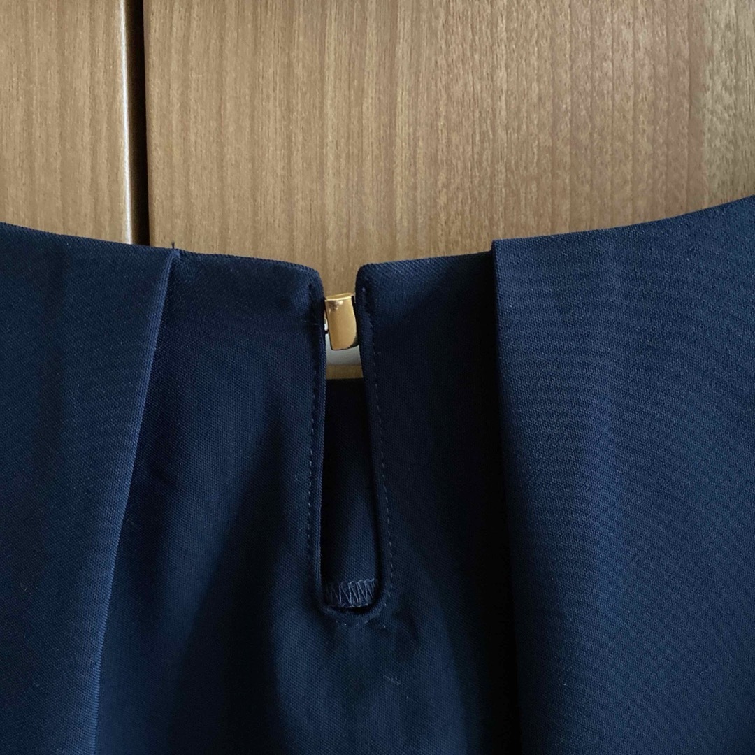 anySiS(エニィスィス)のエニィスィス　ブラウス　ネイビー　サイズ1 レディースのトップス(シャツ/ブラウス(長袖/七分))の商品写真