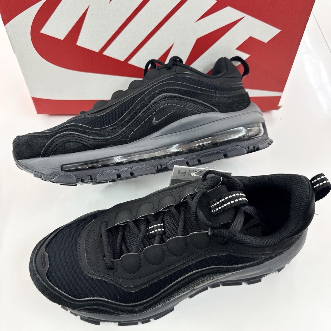 NIKE(ナイキ)のナイキ エアマックス97 フューチュラ AIRMAX97 FUTURA 28cm メンズの靴/シューズ(スニーカー)の商品写真