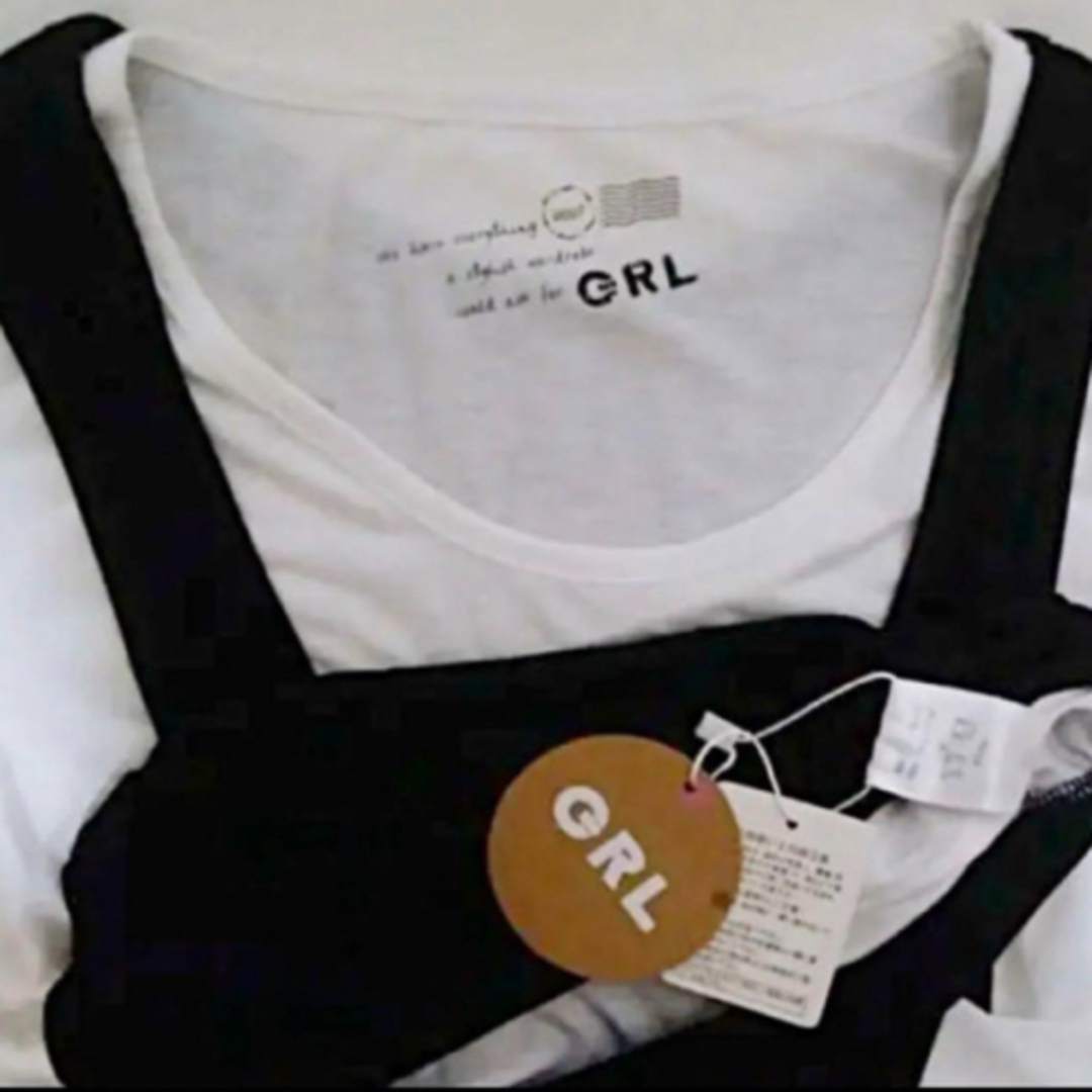 GRL(グレイル)のＧＲＬｇｒａｉｌグレイルブラックパンプタンクホワイト２枚一体ＴシャツＳ新品未使用 レディースのトップス(シャツ/ブラウス(半袖/袖なし))の商品写真
