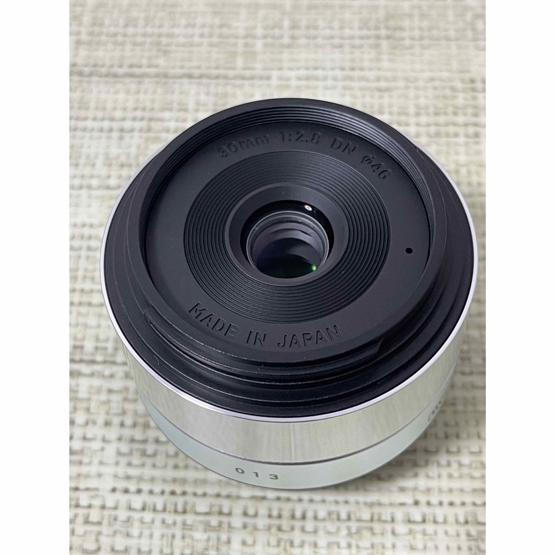 SIGMA(シグマ)のSigmaシグマ 30mm F2.8 DN Artマイクロフォーサーズ用 スマホ/家電/カメラのカメラ(レンズ(単焦点))の商品写真