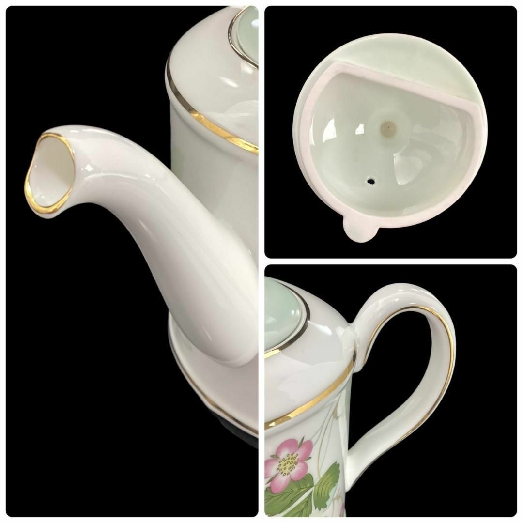 WEDGWOOD(ウェッジウッド)の★未使用★ワイルドストロベリー ジャパニーズティーカップ ポット 木製茶托 インテリア/住まい/日用品のキッチン/食器(グラス/カップ)の商品写真