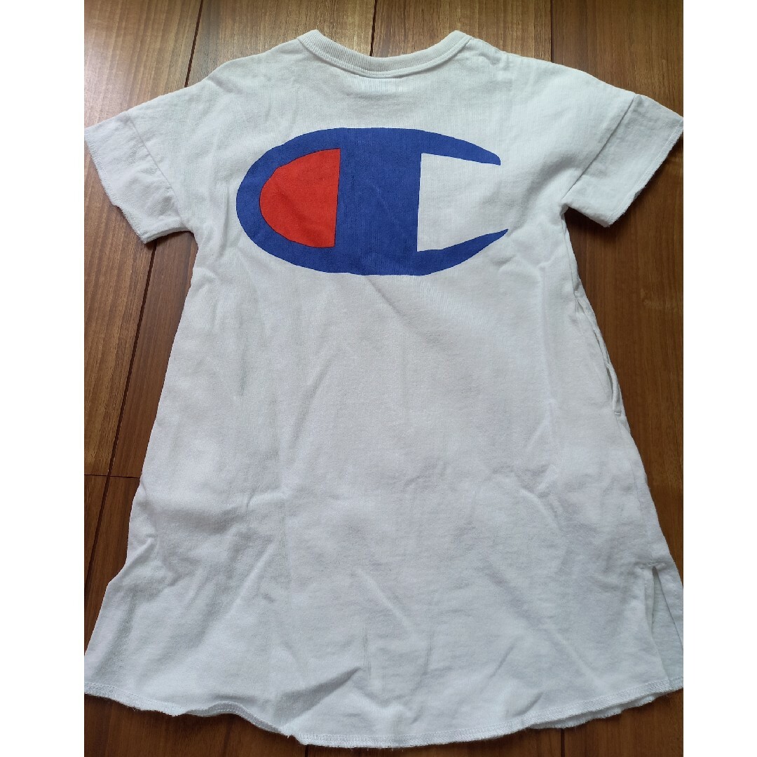 チャンピオン　Tシャツ　ワンピース　80サイズ　女の子用 キッズ/ベビー/マタニティのベビー服(~85cm)(ワンピース)の商品写真