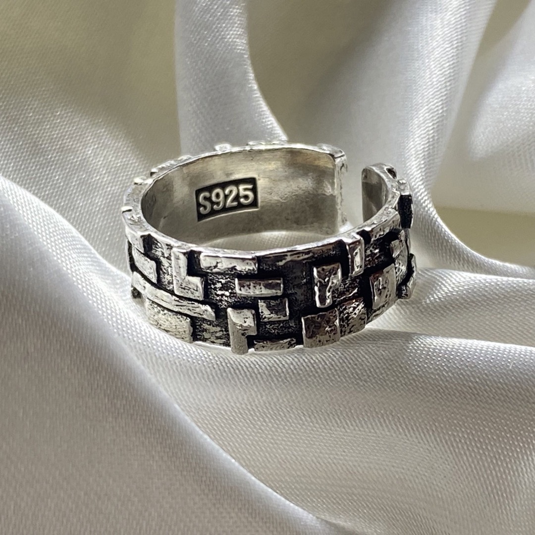 【匿名配送】 ブロック デザイン シルバー リング silver925 メンズのアクセサリー(リング(指輪))の商品写真