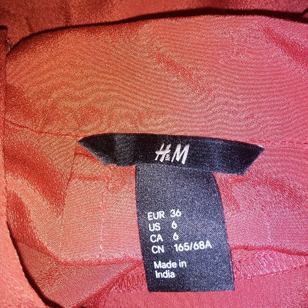 H&M(エイチアンドエム)のスカート レディースのスカート(ひざ丈スカート)の商品写真