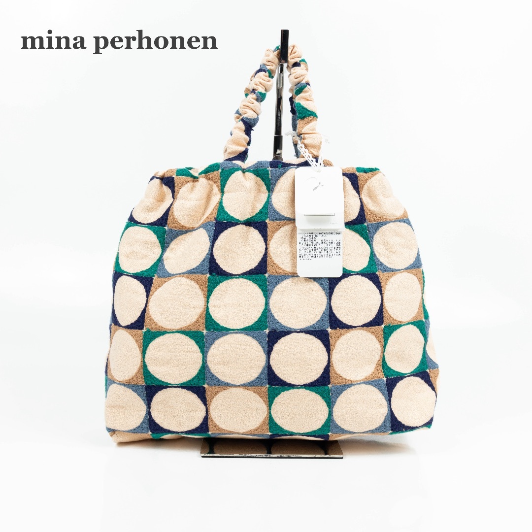 mina perhonen(ミナペルホネン)の【mina perhonen】未使用タグ付き　スキップバッグ　pallo レディースのバッグ(トートバッグ)の商品写真