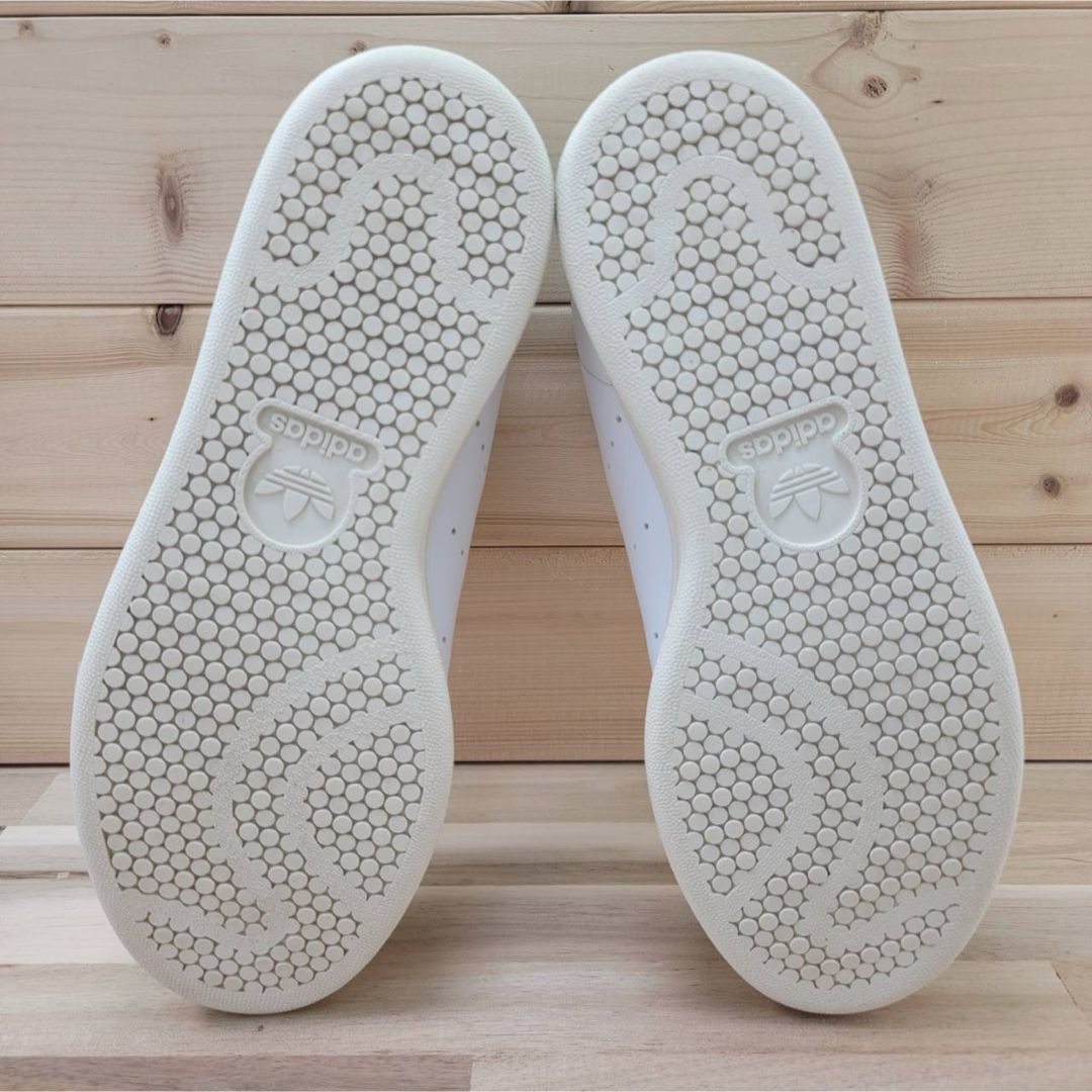 STANSMITH（adidas）(スタンスミス)のアディダス スタンスミス ホワイト/グリーン 23㎝ レディースの靴/シューズ(スニーカー)の商品写真