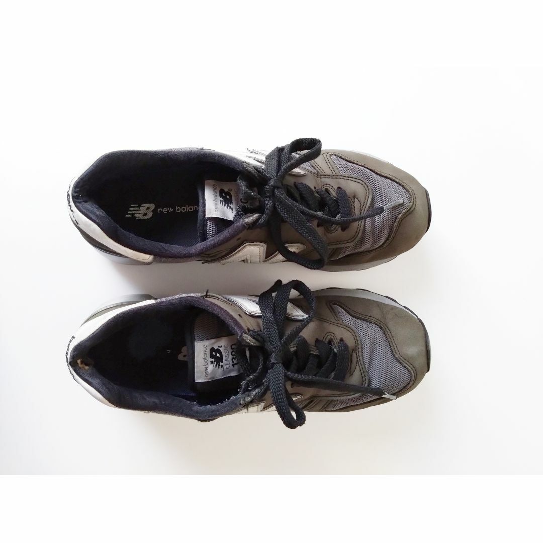 New Balance(ニューバランス)のニューバランス MADE IN USA M1300CLB 26.0センチ メンズの靴/シューズ(スニーカー)の商品写真