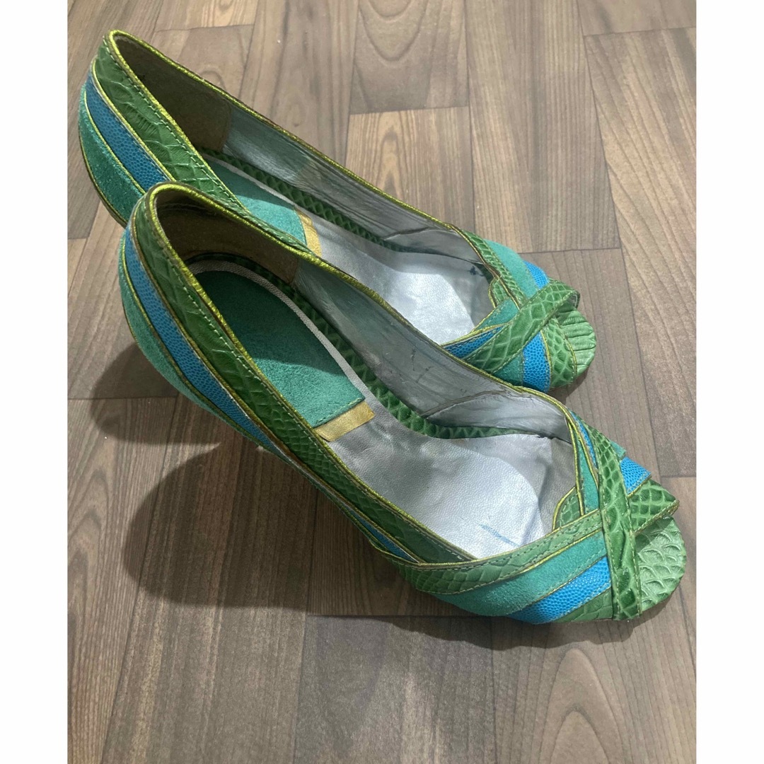 オープントゥ　サンダル　パンプス　24.5cm  グリーン　パイソン柄 レディースの靴/シューズ(サンダル)の商品写真