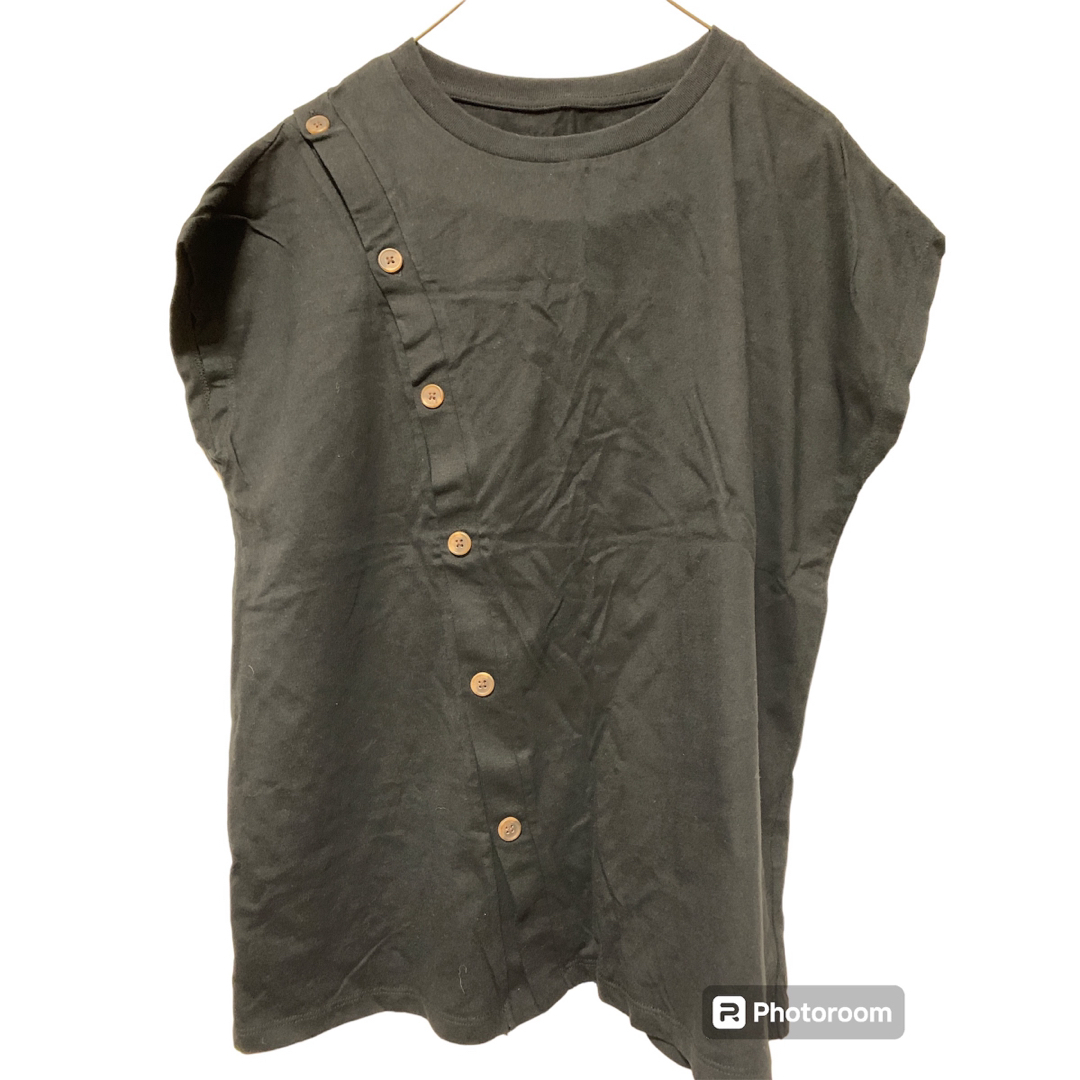 GU(ジーユー)のGU 黒 トップスTシャツ レディースのトップス(Tシャツ(半袖/袖なし))の商品写真