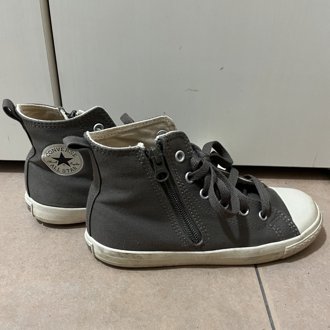 CONVERSE(コンバース)のコンバース　ハイカット　21cm キッズ/ベビー/マタニティのキッズ靴/シューズ(15cm~)(スニーカー)の商品写真