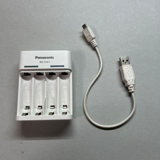 パナソニック(Panasonic)のパナソニック 単3形・単4形ニッケル水素電池専用 USB入力充電器 白 BQ-C(その他)