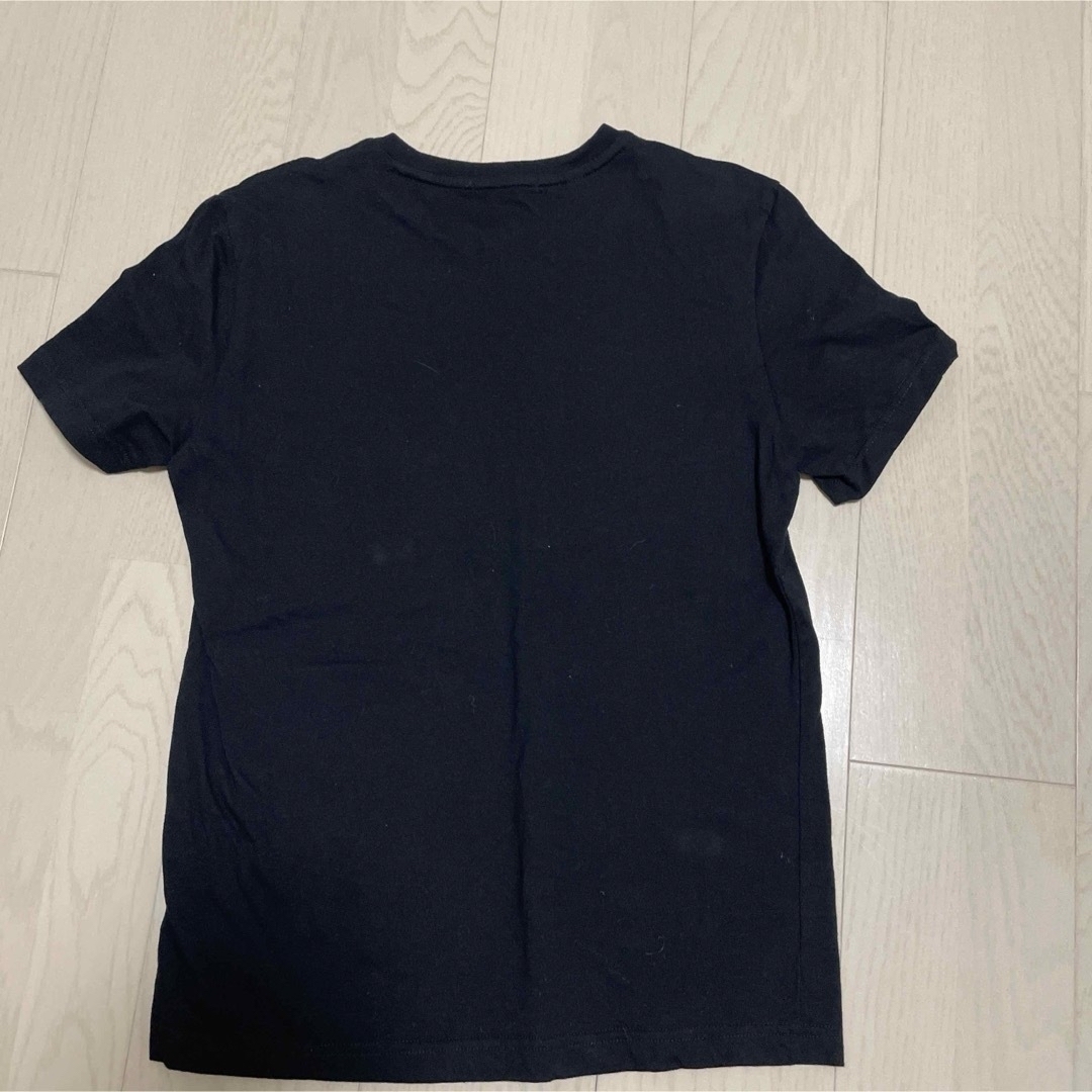 GUESS(ゲス)のguess Tシャツ　Mサイズ レディースのトップス(Tシャツ(半袖/袖なし))の商品写真