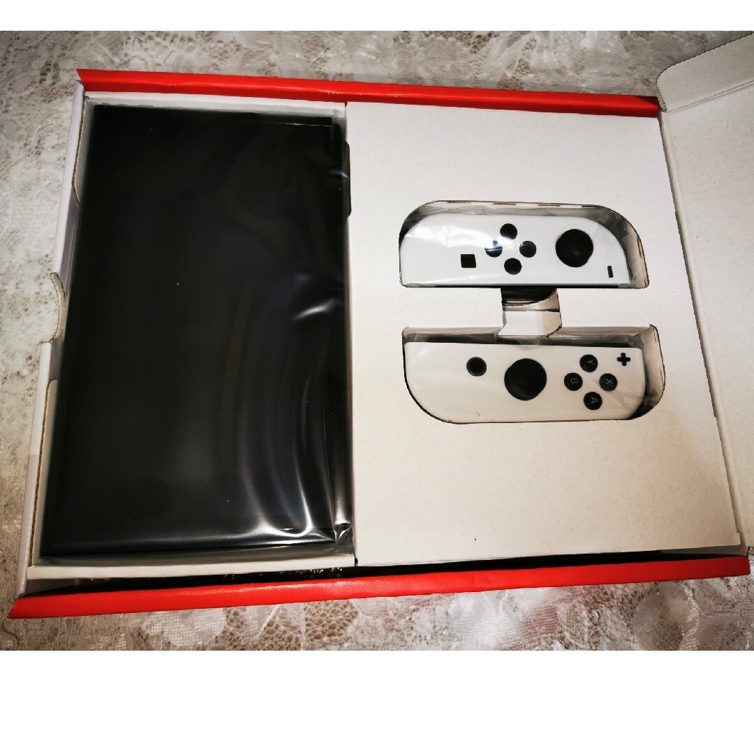 Nintendo SWITCH 有機EL スイッチ エンタメ/ホビーのゲームソフト/ゲーム機本体(家庭用ゲーム機本体)の商品写真