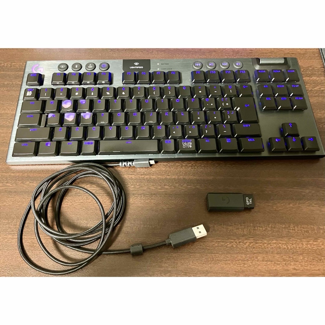 Logicool  ゲーミングキーボード G913 TKL　リニア スマホ/家電/カメラのPC/タブレット(PC周辺機器)の商品写真