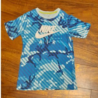 ナイキ(NIKE)のNIKE Tシャツ 水色 迷彩 140(Tシャツ/カットソー)