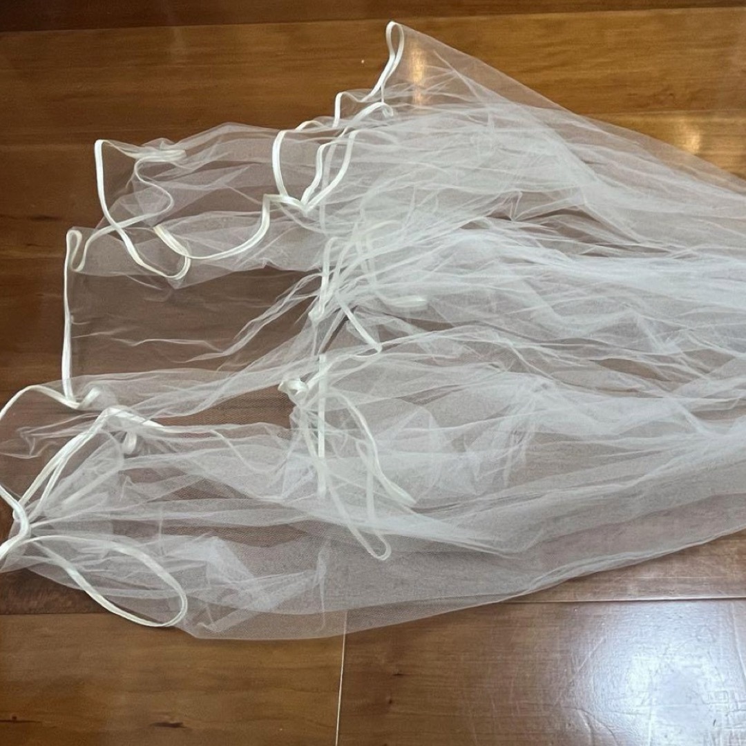 ブライダリウムミュー　ウエディングベール&ウエディンググローブセット レディースのフォーマル/ドレス(ウェディングドレス)の商品写真