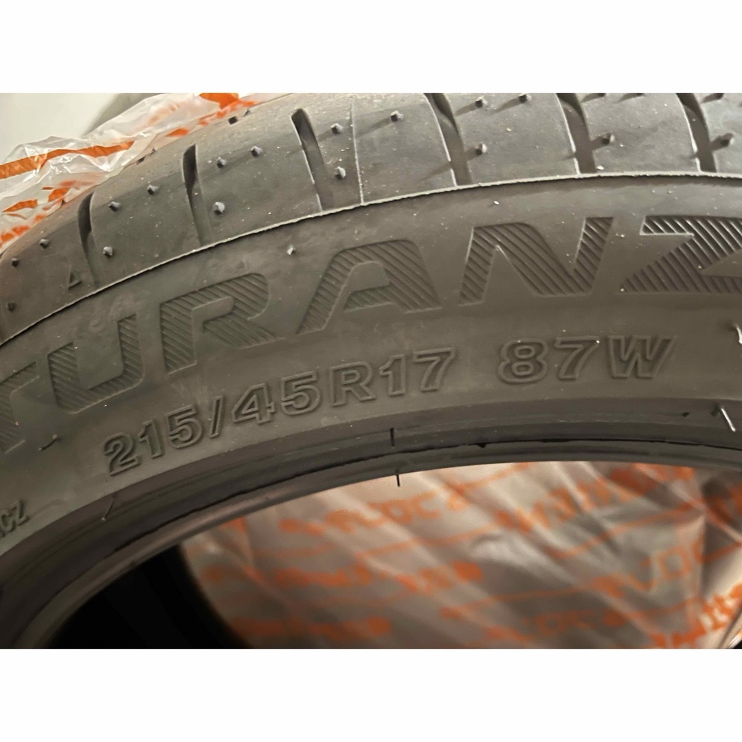 BRIDGESTONE(ブリヂストン)の新車外し BS 215/45R17 4本セット 室内保管 22年41週製造 自動車/バイクの自動車(タイヤ)の商品写真