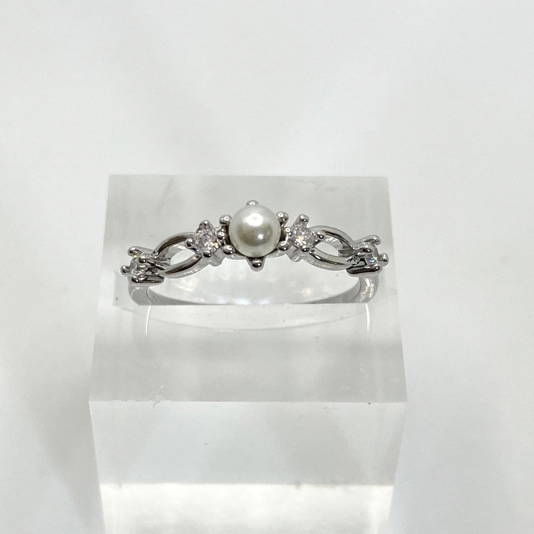 【匿名配送】 一粒 パール CZ シルバー リング silver925 レディースのアクセサリー(リング(指輪))の商品写真