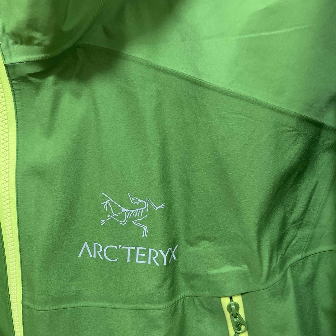 ARC'TERYX(アークテリクス)のアークテリクス　ベータFLジャケット　メンズM メンズのジャケット/アウター(ナイロンジャケット)の商品写真