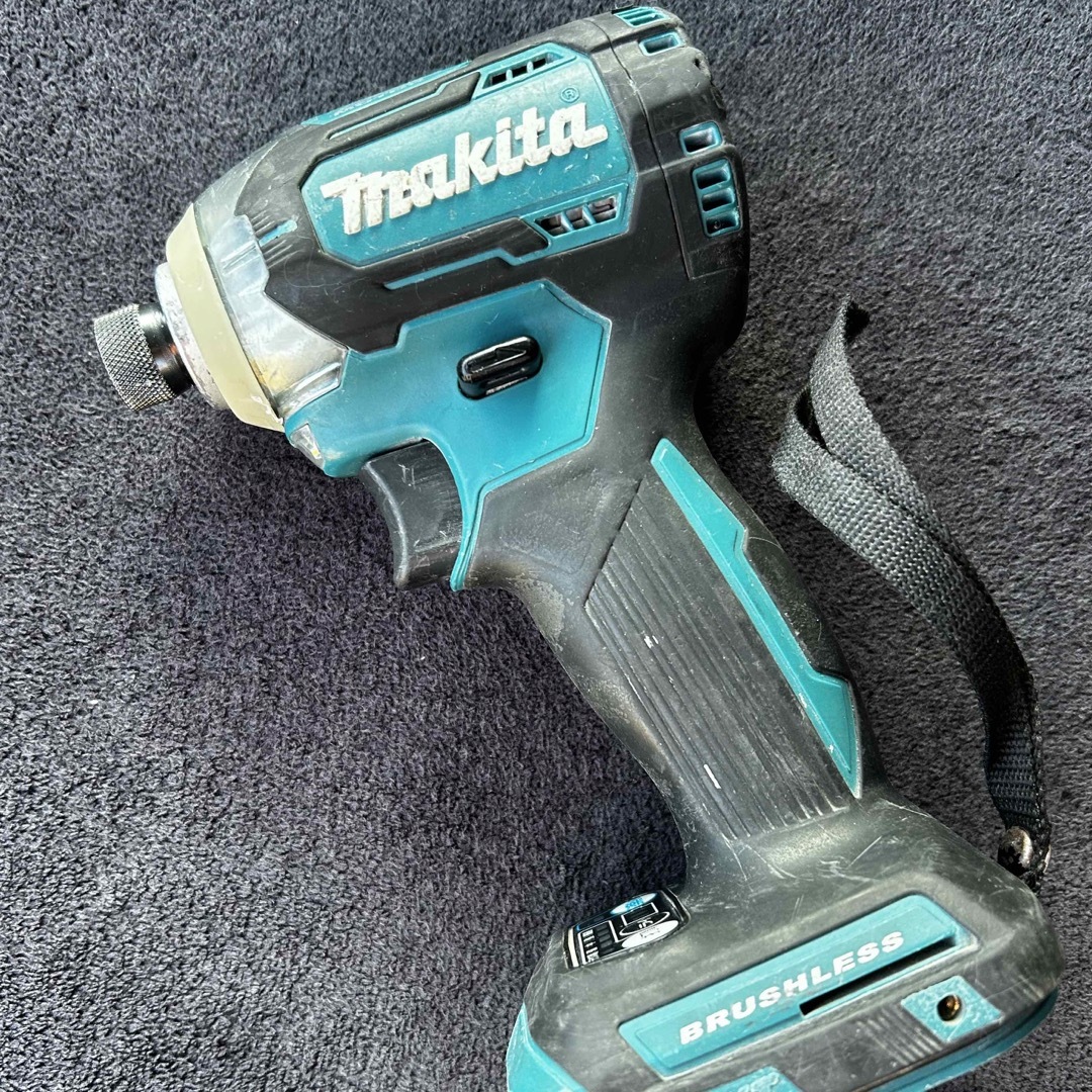 Makita(マキタ)の中古品　makita マキタ インパクトドライバ TD170D 18V 本体のみ 自動車/バイクのバイク(工具)の商品写真