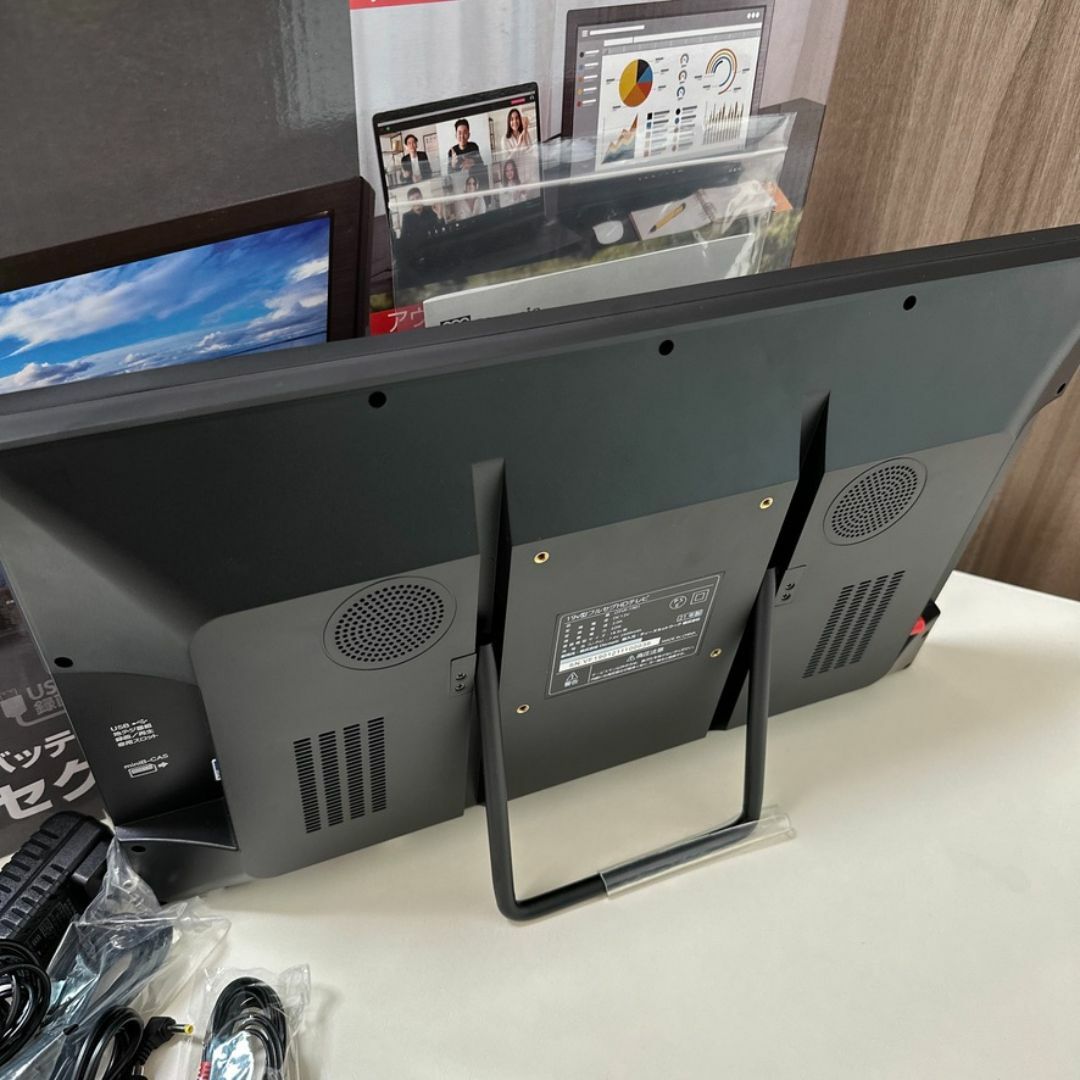 19インチポータブルテレビPCモニターパソコンモニタ大画面PCモニター車載モニタ スマホ/家電/カメラのテレビ/映像機器(テレビ)の商品写真