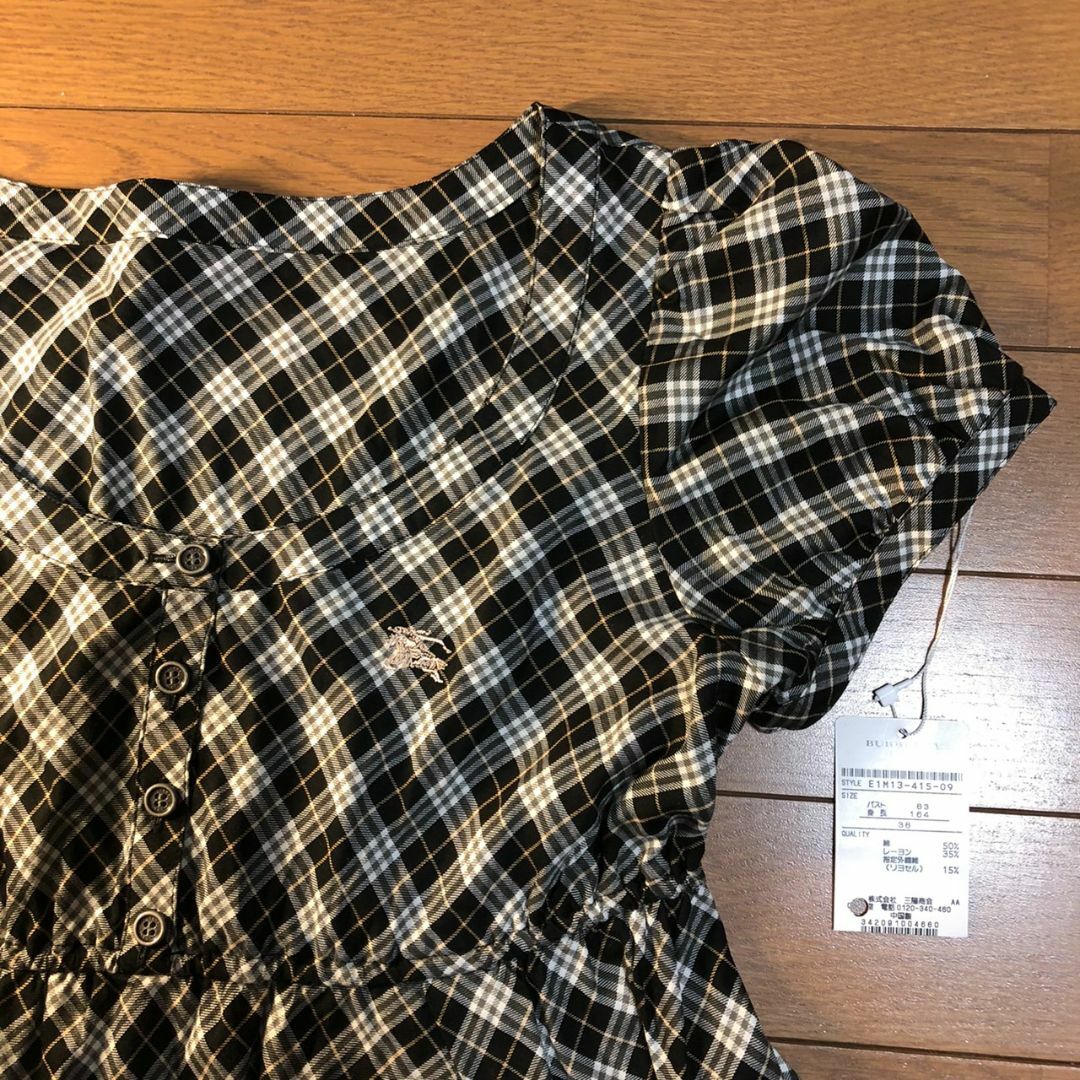 BURBERRY(バーバリー)の【未使用】BURBERRY パフスリーブ トップス レディースのトップス(シャツ/ブラウス(半袖/袖なし))の商品写真